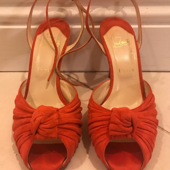 Christian louboutin coral suede peep toe heels - Picture 3 of 5